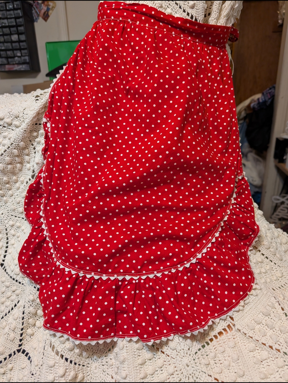Retro Pin Up Red Polka Dot Ruffled Apron Tie Back With Lace Trim